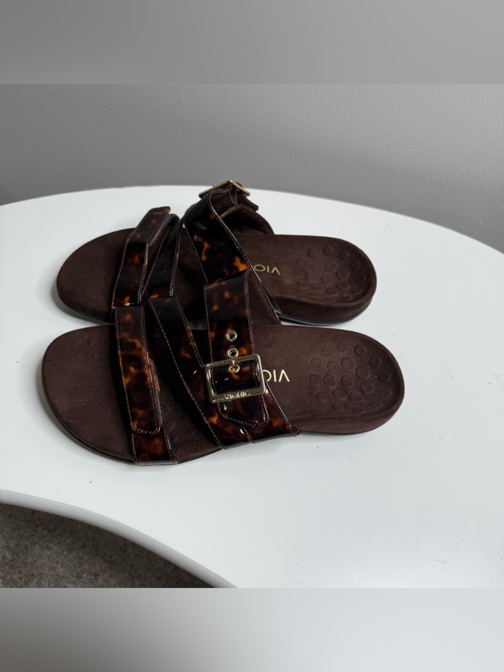 Vionic Women's Tortoiseshell Buckle Slide Sandals - Dark Brown - Picture 5 of 7